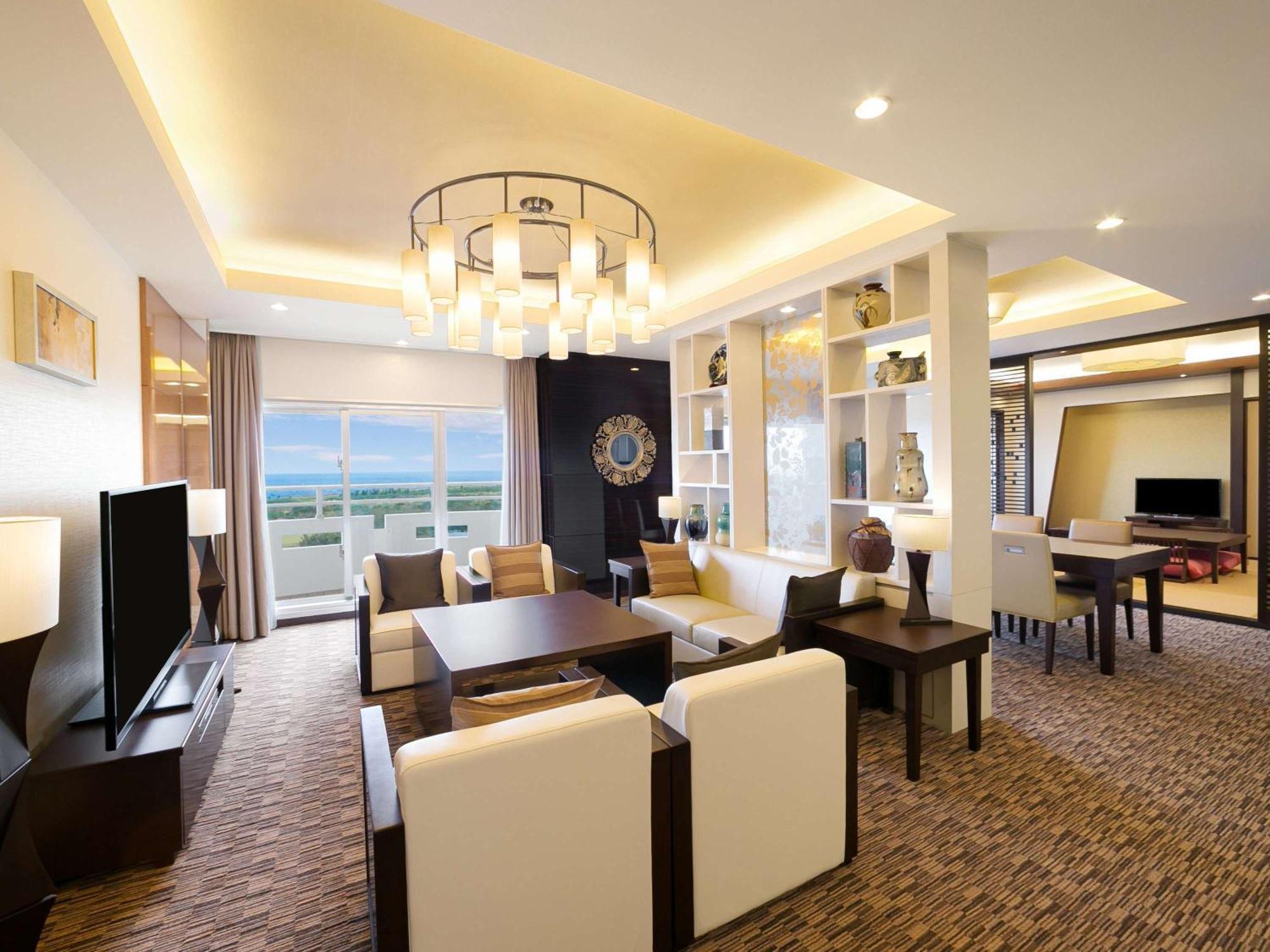 Grand Mercure Okinawa Cape Zanpa Resort Yomitan Eksteriør billede