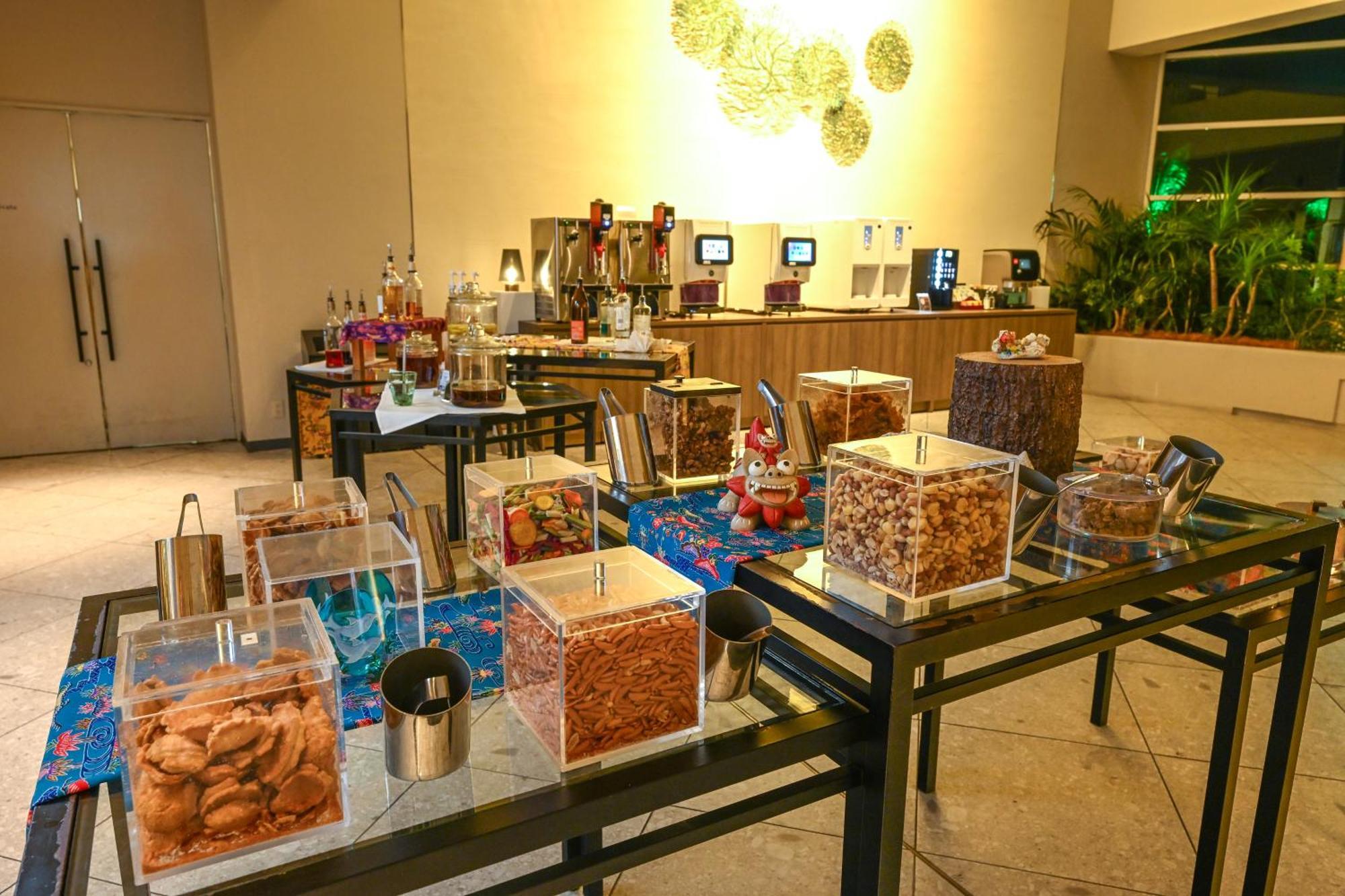 Grand Mercure Okinawa Cape Zanpa Resort Yomitan Eksteriør billede